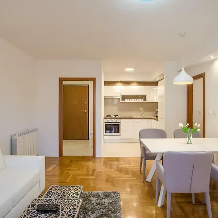 San Rocco Center Apartment