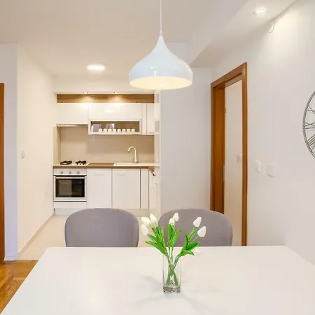 Apartment San Rocco Center *